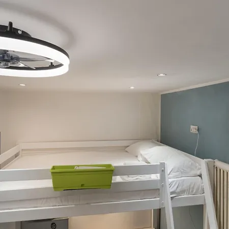 Apartment Guesthost - Comfy In Milan's Centre *